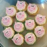 pig cupcakes