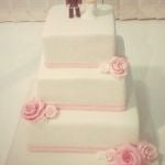 pink roses and polka dots wedding cake